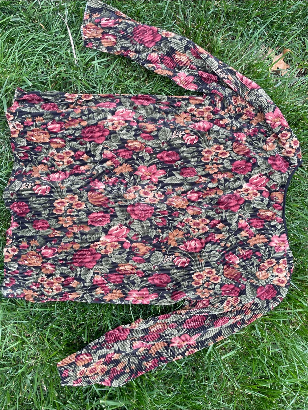 90s Express Romantic Floral Lettuce Hem Top - Picture 4 of 5